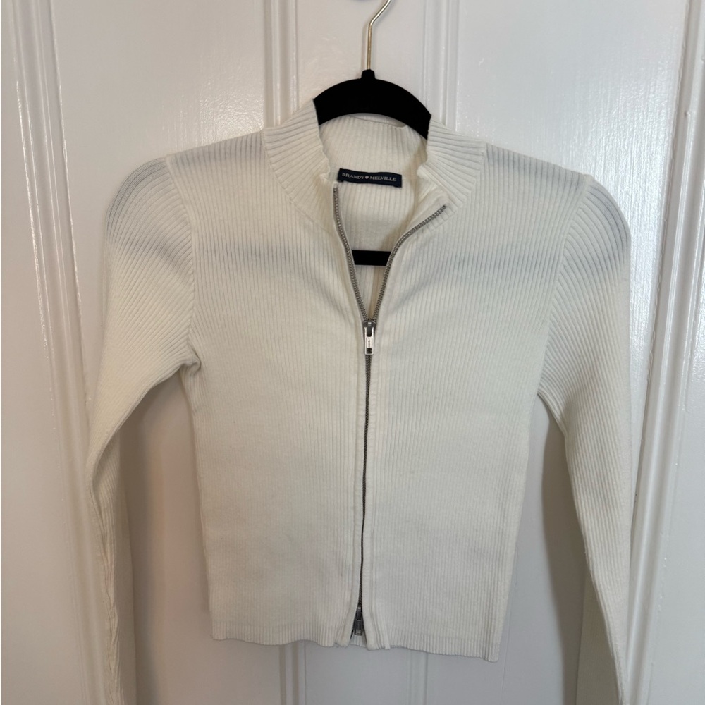 Brandy Melville Cropped Zip Sweater tee